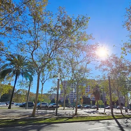 8 Min Walk To The Beach & 10 Min Walk To Convention Centre ! Barcelona Exterior photo